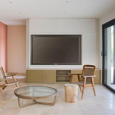 Villa Des Jacinthes Tarascon Bagian luar foto