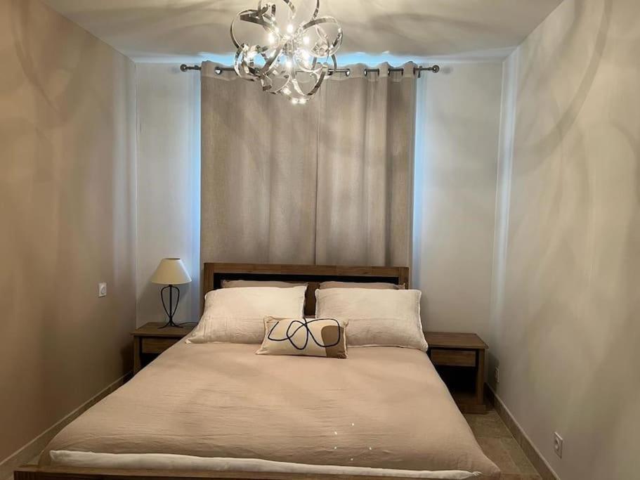 Villa Des Jacinthes Tarascon Bagian luar foto