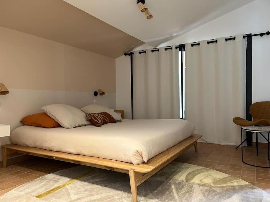 Villa Des Jacinthes Tarascon Bagian luar foto