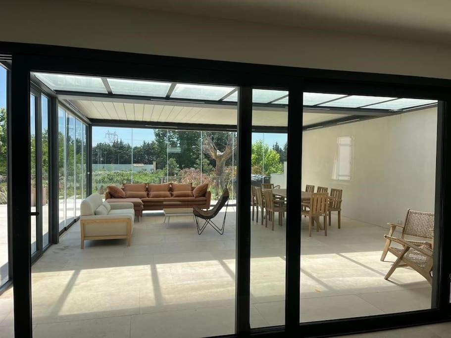 Villa Des Jacinthes Tarascon Bagian luar foto