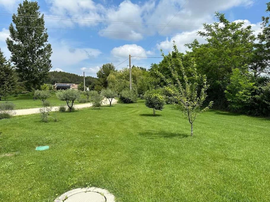 Villa Des Jacinthes Tarascon Bagian luar foto