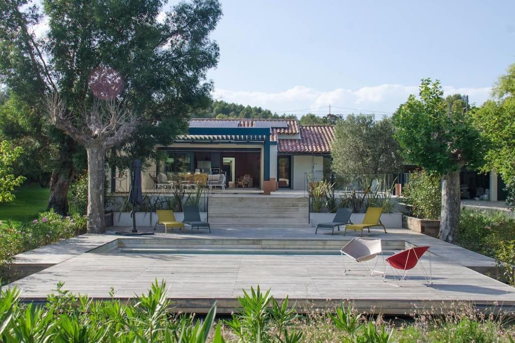 Villa Des Jacinthes Tarascon Bagian luar foto